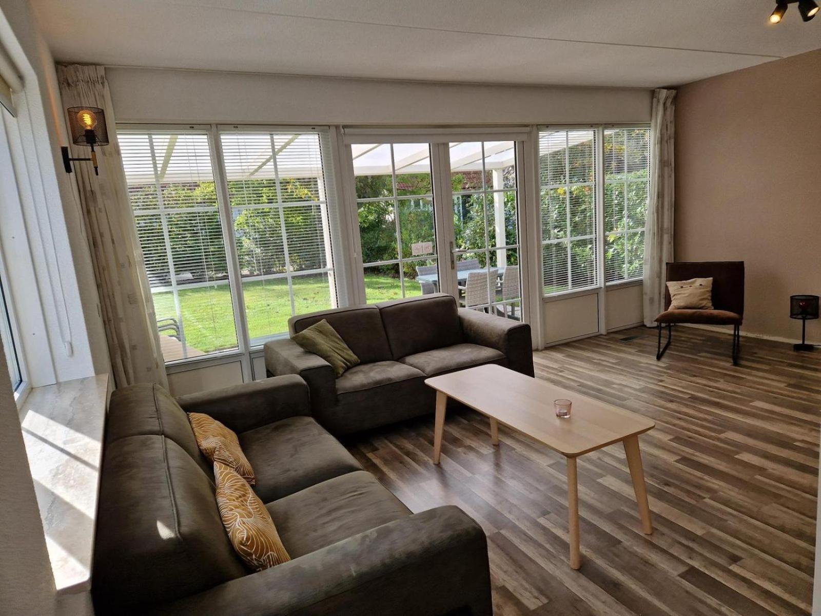 Bungalow - 6 Personen Gelegen In De Nabije Omgeving Van Avonturenpark Hellendoorn En De Prachtige Sallandse Heuvelrug En Eelerberg Dış mekan fotoğraf