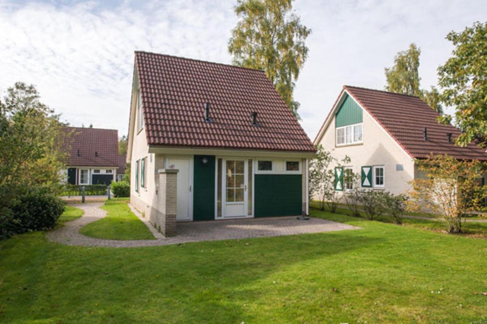 Bungalow - 6 Personen Gelegen In De Nabije Omgeving Van Avonturenpark Hellendoorn En De Prachtige Sallandse Heuvelrug En Eelerberg Dış mekan fotoğraf